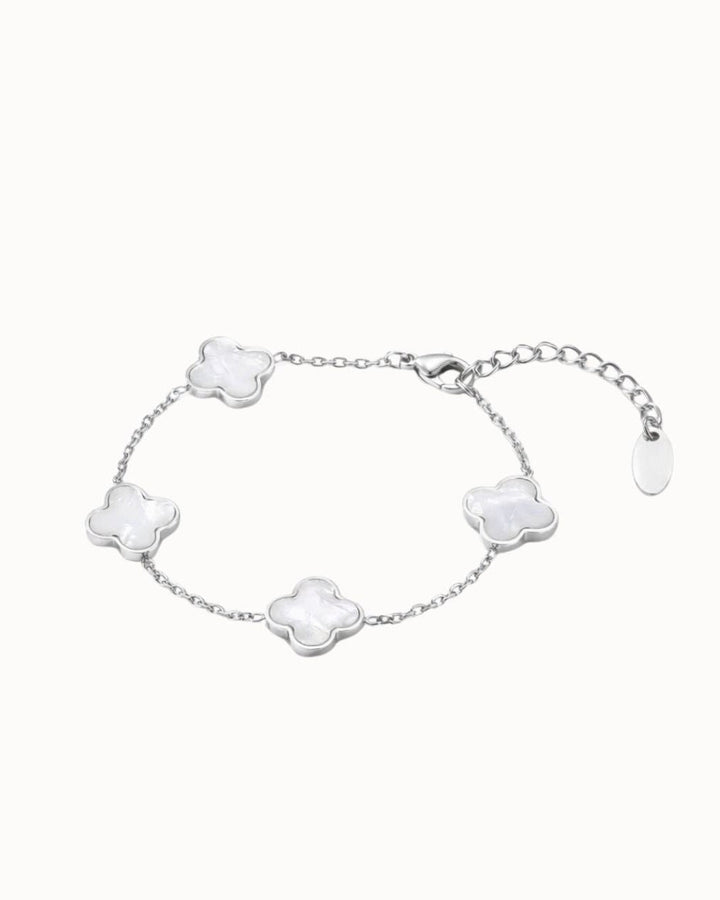 Armband mit vier Kleeblättern aus weißem Opalstein