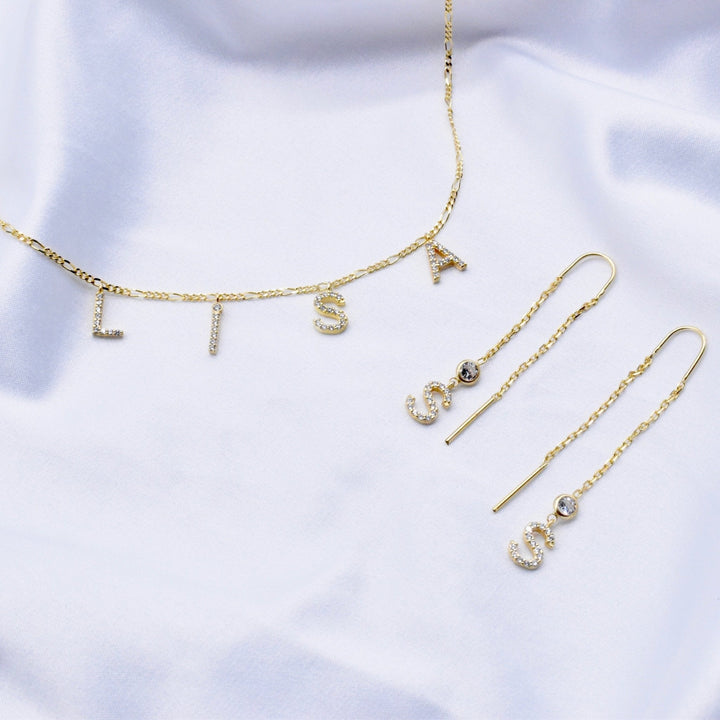 Set Namenskette und hängende Ohrringe - Tash Jeweler